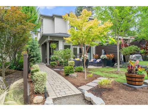 382 5th St, Lake Oswego, OR, 97034-3034 | Card Image