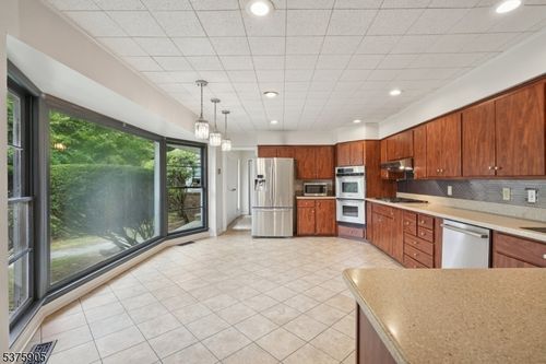 18 Dorison Dr, Short Hills, NJ, 07078-1701 | Card Image