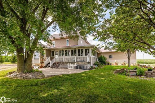 2054 350th Ave, Brooklyn, IA, 52211-8531 | Card Image
