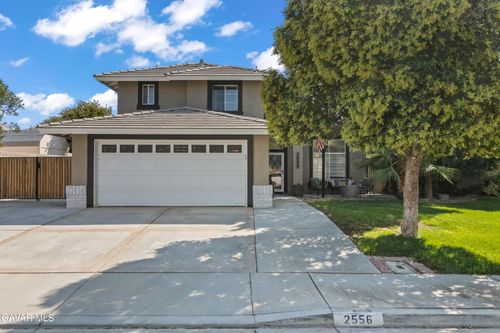 2556 W Lumber St, Lancaster, CA, 93536-6426 | Card Image