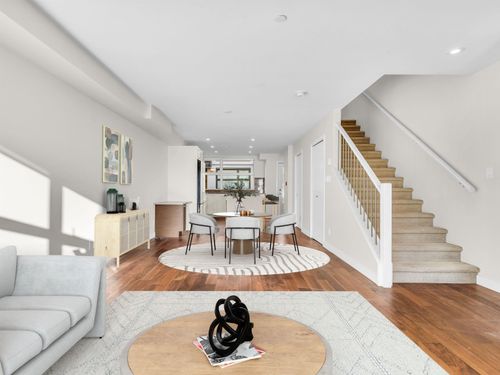 11-14820 Buena Vista Ave, White Rock, BC, V4B0B3 | Card Image