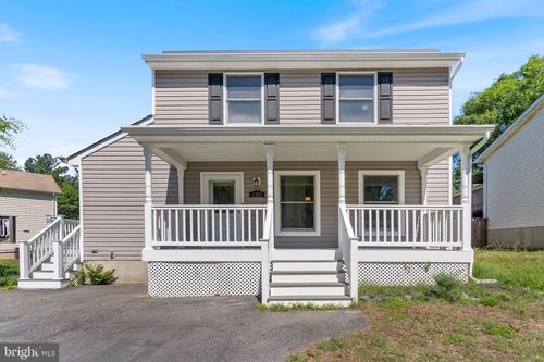 8305 Circle Dr, LUSBY, MD, 20657-2089 | Card Image