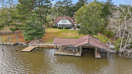 68 Bucaneer Cir, Carriere, MS, 39426-7381 | Card Image