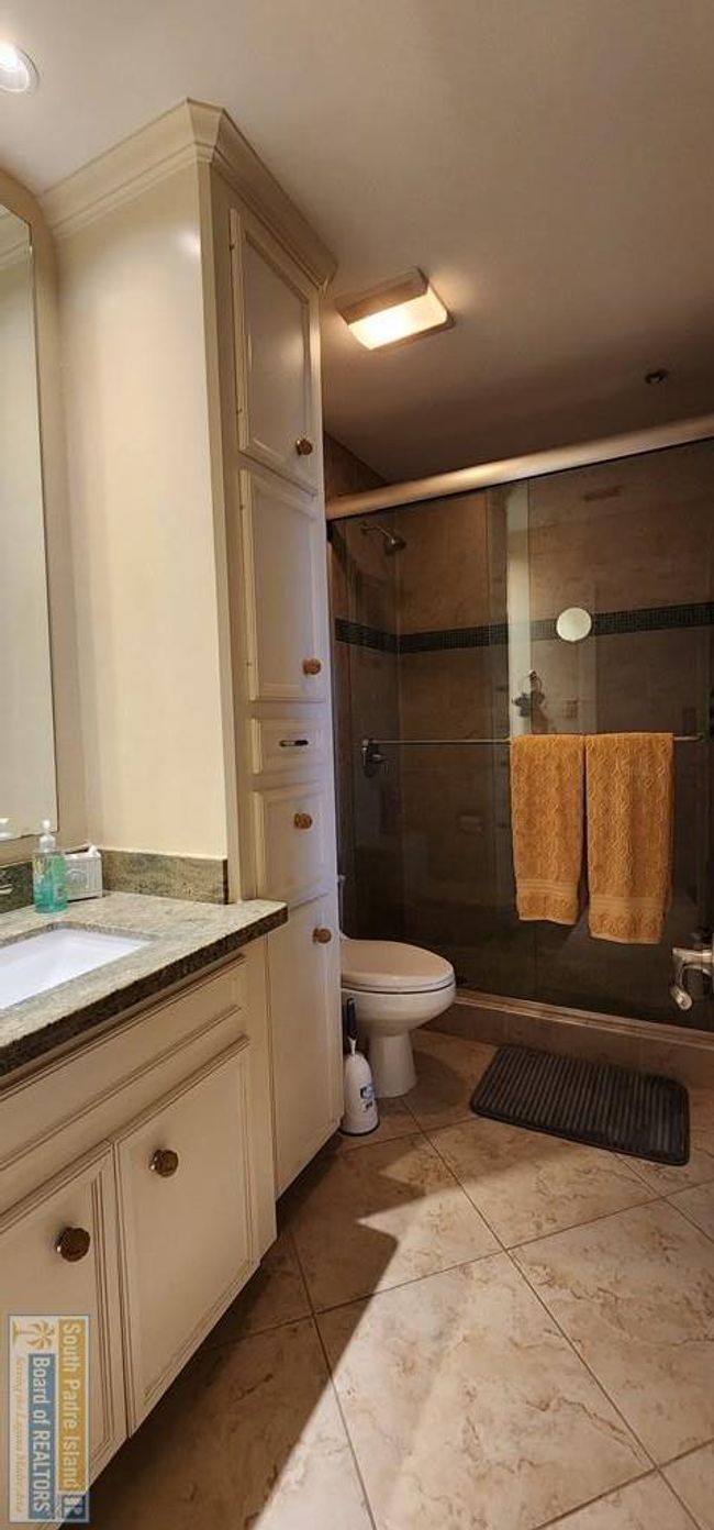 22 Laguna Madre Dr, House other with 4 bedrooms, 4 bathrooms and 3 parking in Laguna Vista TX | Image 37