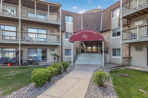 d1-2011 E 122nd St, Burnsville, MN, 55337-3163 | Card Image