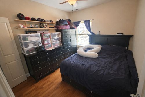 2s-4718.5 N Beacon St, Chicago, IL, 60640 | Card Image