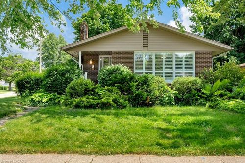 1-6 Ruskview Rd, Kitchener, ON, N2M4S2 | Card Image