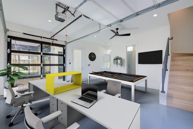 Virtually staged. Imagine this how much could have been accomplished if this were Bill Gates' or Nirvana's garage!!! Also works as separate ADU, additional entertaining space, or enviable garage. | Image 8