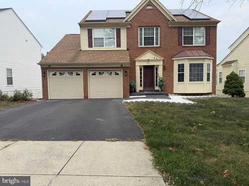 811 Falls Lake Dr, BOWIE, MD, 20721-3164 | Card Image