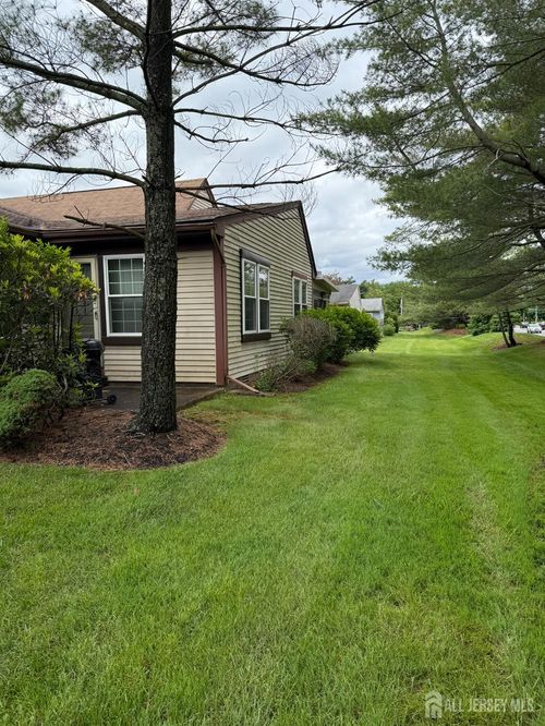 a-145 Concordia Cir, Monroe, NJ, 08831-4604 | Card Image