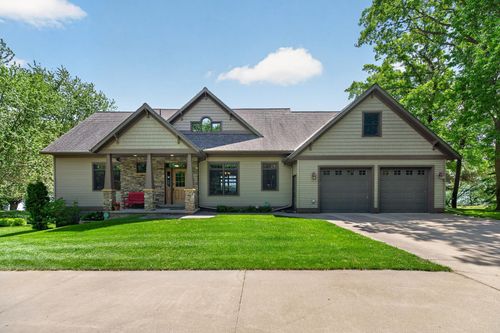 12892 Bass Trl, Sauk Centre, MN, 56378-4667 | Card Image
