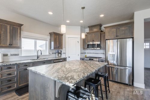 11065 White River St, Caldwell, ID, 83605-2074 | Card Image