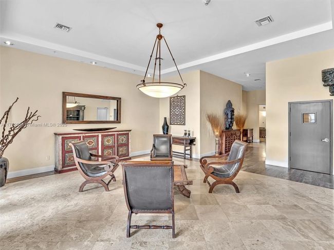 APT-506 - 2600 Sw 27 Th Ave, Condo with 2 bedrooms, 2 bathrooms and null parking in Miami FL | Image 33