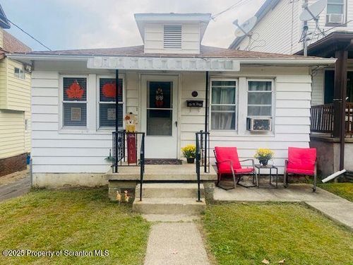 787 Church St, Hanover Twp, PA, 18706-5042 | Card Image