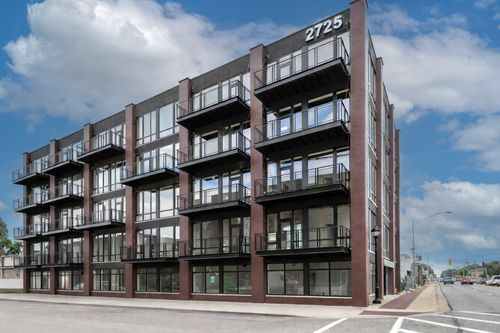 ste-204-2725 Thatcher Ave, River Grove, IL, 60171-1470 | Card Image