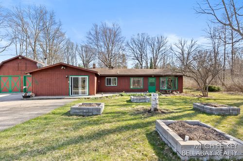 7190 Thornapple River Ct Se, Alto, MI, 49302-9700 | Card Image