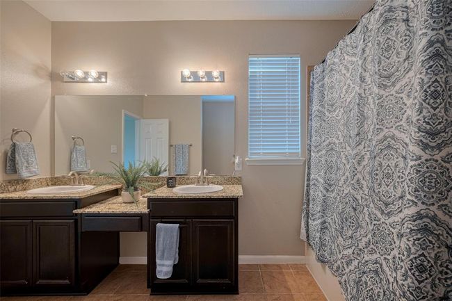 4323 N Vineyard Mdw Ln, House other with 3 bedrooms, 2 bathrooms and 2 parking in Katy TX | Image 30