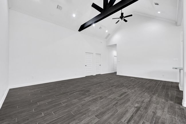 201 Big Spring Dr, House other with 5 bedrooms, 3 bathrooms and 2 parking in Anahuac TX | Image 8