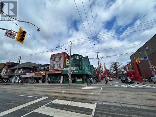 77 Huron St, Toronto, ON, M5T2A8 | Card Image