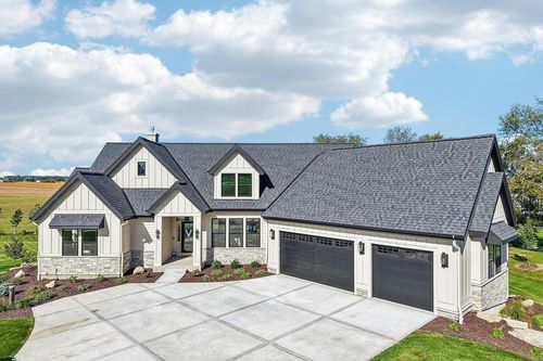3300 Colton Way, Windsor, WI, 53590 | Card Image