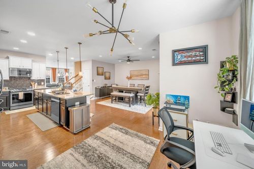 48-2609 Campus Way N, LANHAM, MD, 20706-2687 | Card Image