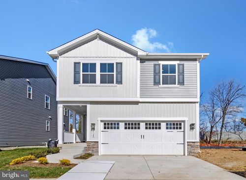 5728 Howard Dr, Glen Burnie, MD, 21061-2033 | Card Image