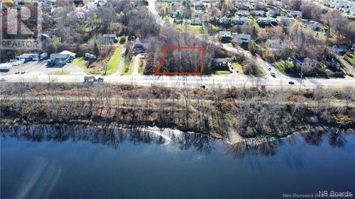 1910 Woodstock Rd, Fredericton, NB, E3C1L4 | Card Image