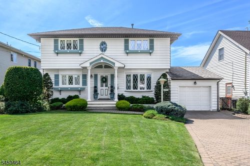 544 Pinewood Ave, Roselle Park, NJ, 07204-1136 | Card Image