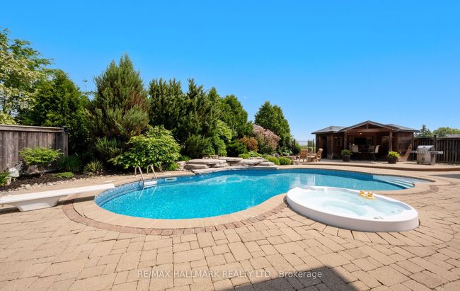 37 Witherspoon Way, House other with 4 bedrooms, 4 bathrooms and 9 parking in Nobleton ON | Image 40