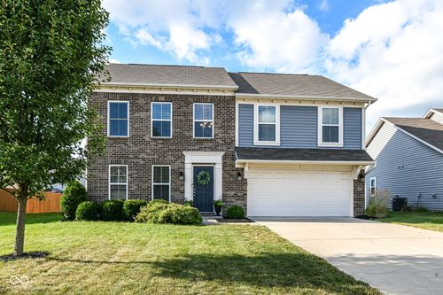 5502 N Woodside Ct, Mccordsville, IN, 46055-8026 | Card Image