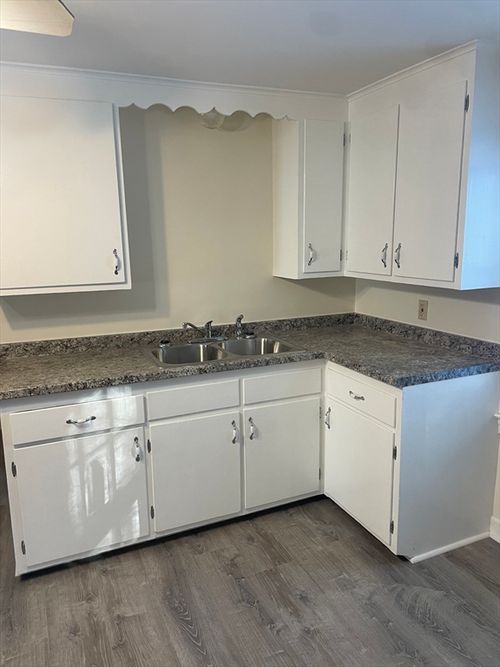 1-31 Randall St, Palmer, MA, 01069-1327 | Card Image