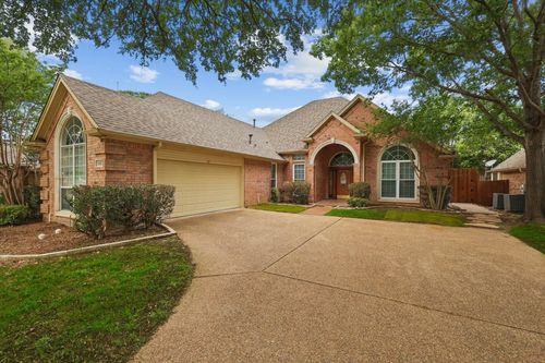 2413 Oak Brook Dr, Bedford, TX, 76021-7224 | Card Image
