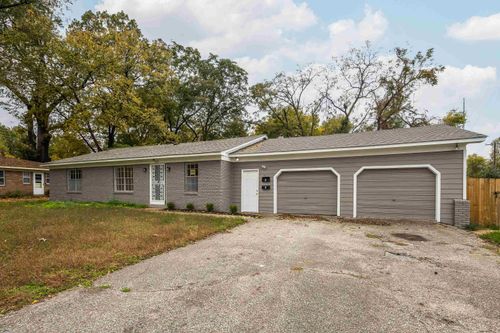 663 Moss Rd, Memphis, TN, 38117-5201 | Card Image