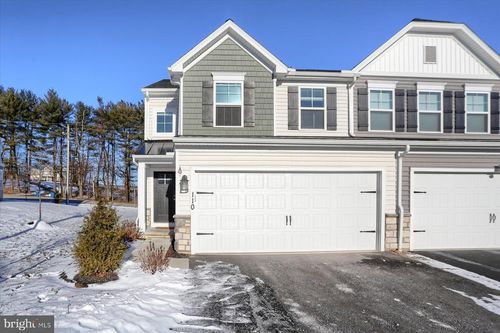 110 Emma Cir, Harrisburg, PA, 17112-8515 | Card Image