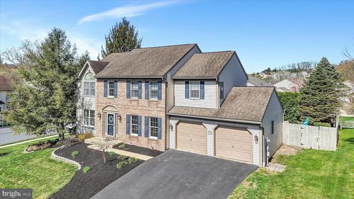 320 Daniel St, WERNERSVILLE, PA, 19565-9681 | Card Image