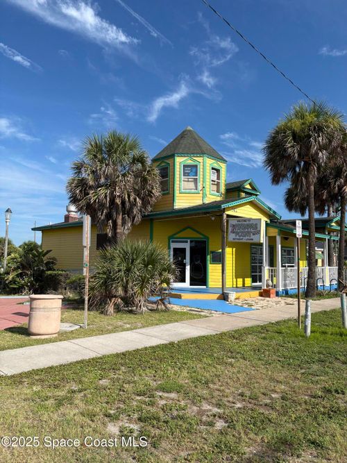 142 N Atlantic Ave, Cocoa Beach, FL, 32931-2960 | Card Image