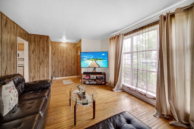 1532 N 39 Th Ave, House other with 5 bedrooms, 1 bathrooms and 2 parking in Stone Park IL | Image 15