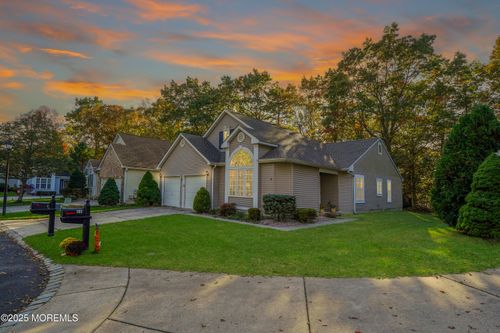 9 Abbot Sq, Jackson, NJ, 08527-3923 | Card Image