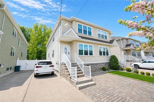23 Jade Court, Staten Island, NY, 10309 | Card Image