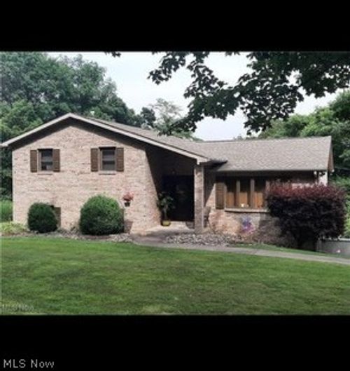 186 Hunter Ln, Colliers, WV, 26035-1371 | Card Image