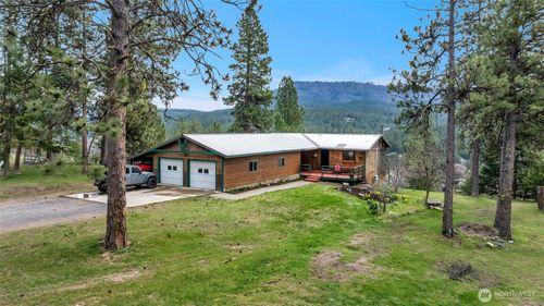200 Teanaway Ridge Way, Cle Elum, WA, 98922-9239 | Card Image