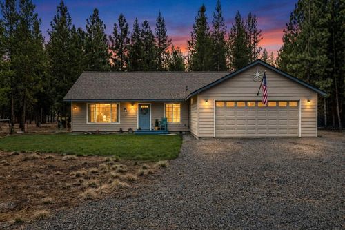 15773 Lava Dr, La Pine, OR, 97739-9908 | Card Image