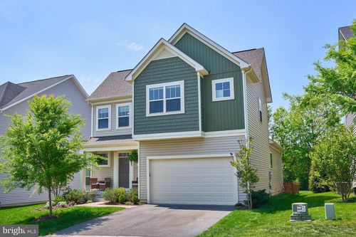 805 Pencoast Dr, PURCELLVILLE, VA, 20132-9695 | Card Image