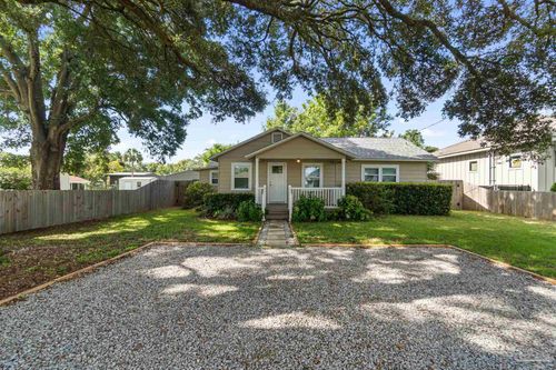 3115 E Lloyd St, Pensacola, FL, 32503-6825 | Card Image