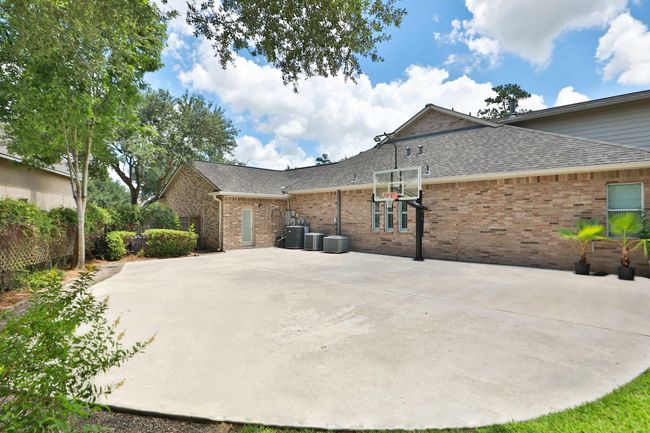 7826 Camden Hollow Ln, House other with 5 bedrooms, 5 bathrooms and 3 parking in Humble TX | Image 47
