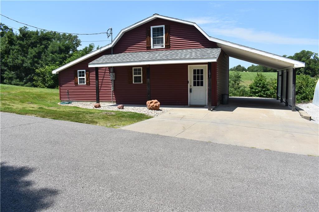 Bush St, Savannah, MO 64485