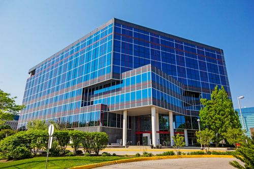 600-2550 Victoria Park Ave, North York, ON, M2J5A9 | Card Image
