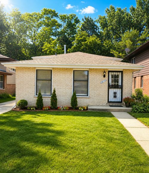 18149 Ravisloe Ter, Country Club Hills, IL, 60478-5341 | Card Image