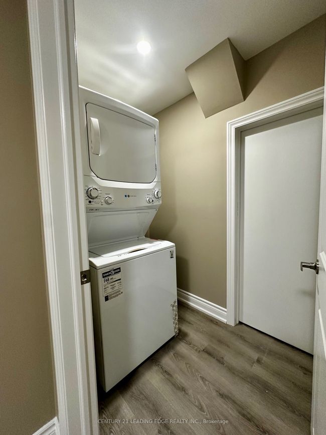 BSMT - 30 Huggins Dr, House other with 3 bedrooms, 3 bathrooms and 1 parking in Whitby ON | Image 12