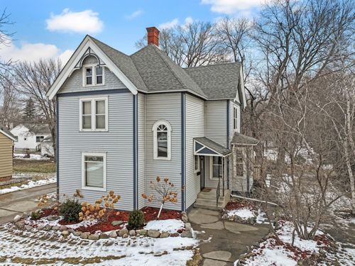 406 W Marshall St, Marshall, MN, 56258-1319 | Card Image